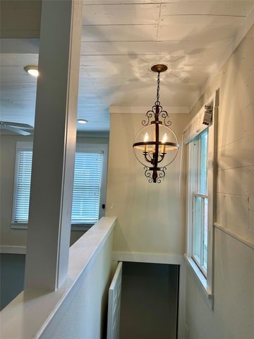1009 Sealy Street, Galveston, TX 77550
