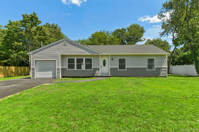 957 Bellmore Avenue, Central Islip, NY 11722