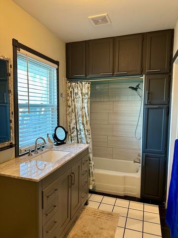 908 N Raynor Avenue, Joliet, IL 60435