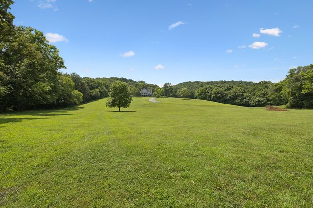1411 Bell Meadow Ct, Nolensville, TN 37135