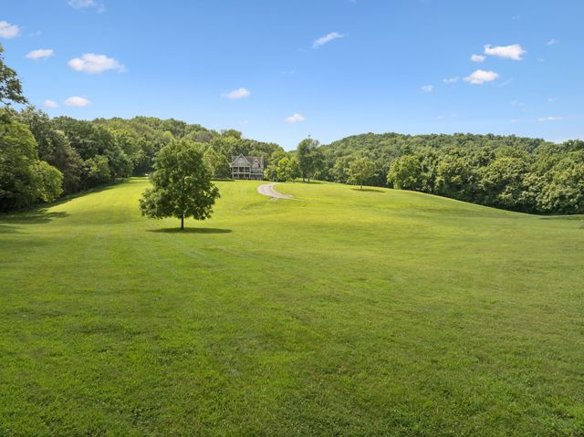 1411 Bell Meadow Ct, Nolensville, TN 37135