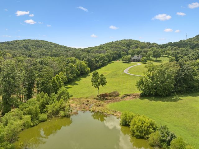 1411 Bell Meadow Ct, Nolensville, TN 37135