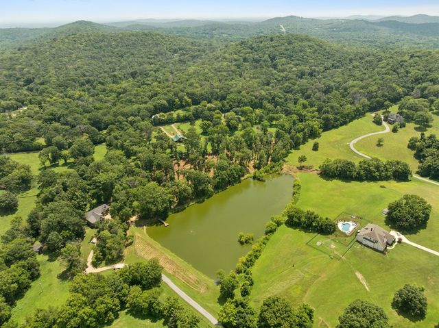 1411 Bell Meadow Ct, Nolensville, TN 37135