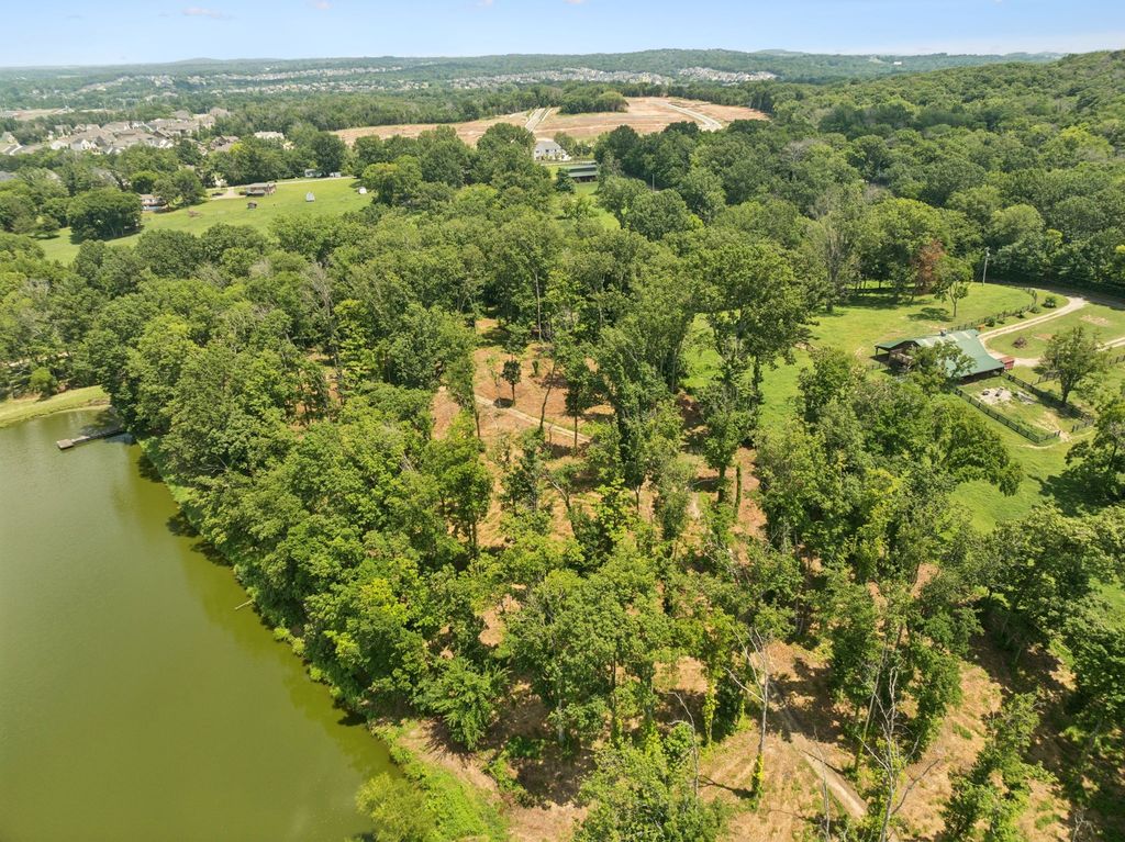 1411 Bell Meadow Ct, Nolensville, TN 37135