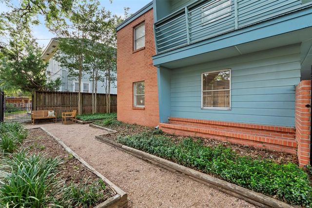 217 E 12th Street 1, Houston, TX 77008