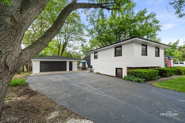 5S464 Sherman Avenue, Naperville, IL 60563