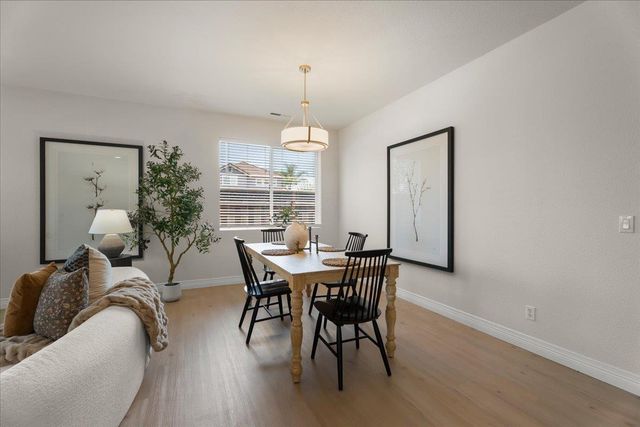 1050 Violet Way, Gilroy, CA 95020