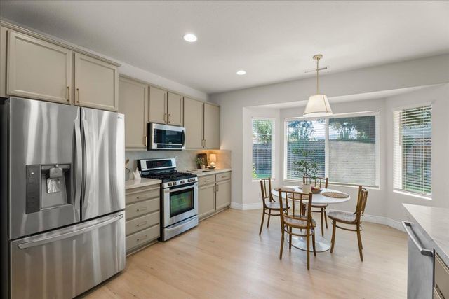 1050 Violet Way, Gilroy, CA 95020