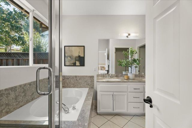 1050 Violet Way, Gilroy, CA 95020