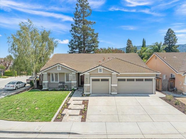 1050 Violet Way, Gilroy, CA 95020