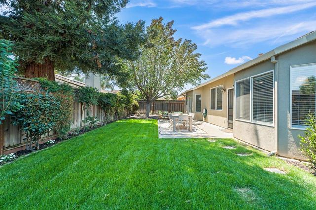 1050 Violet Way, Gilroy, CA 95020