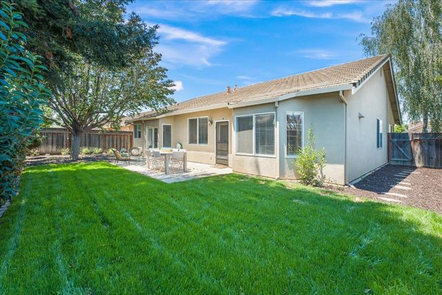 1050 Violet Way, Gilroy, CA 95020