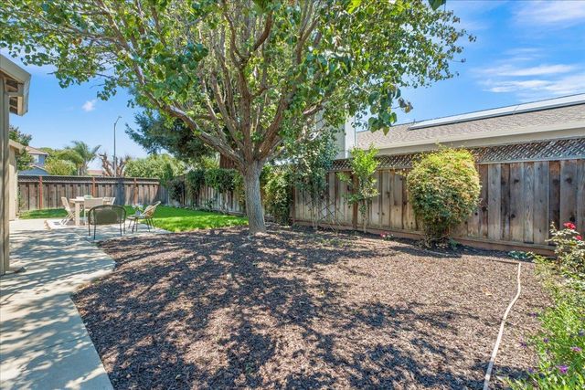 1050 Violet Way, Gilroy, CA 95020