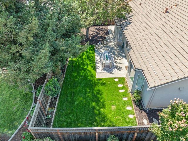 1050 Violet Way, Gilroy, CA 95020
