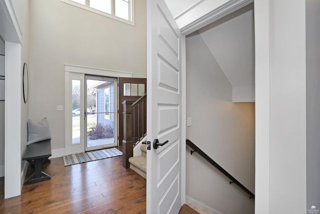 4408 Leone Circle, Manhattan, KS 66503