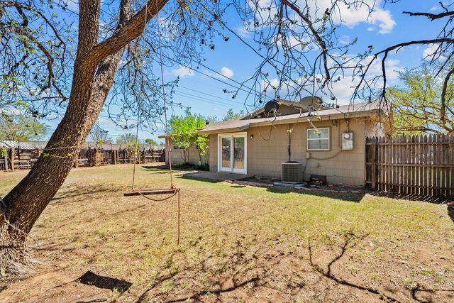 5202 47th Street, Lubbock, TX 79414