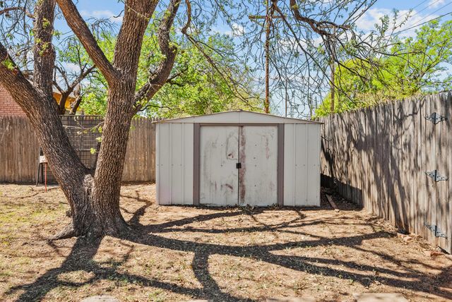 5202 47th Street, Lubbock, TX 79414