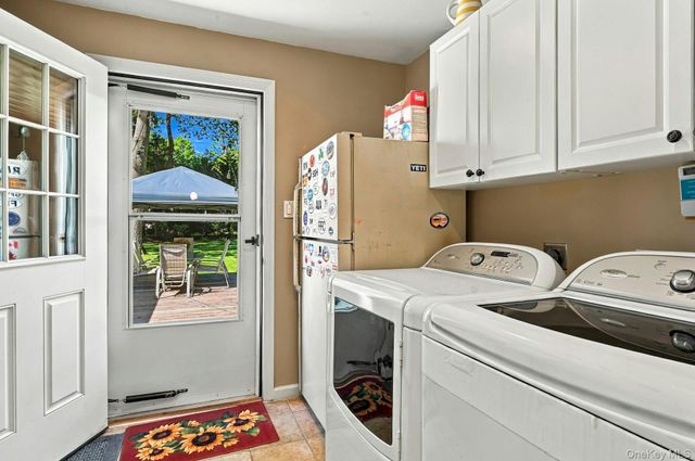 724 Sandra Avenue, West Islip, NY 11795