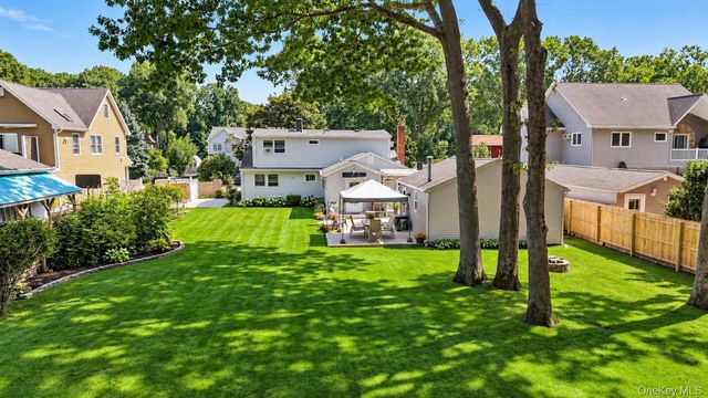 724 Sandra Avenue, West Islip, NY 11795