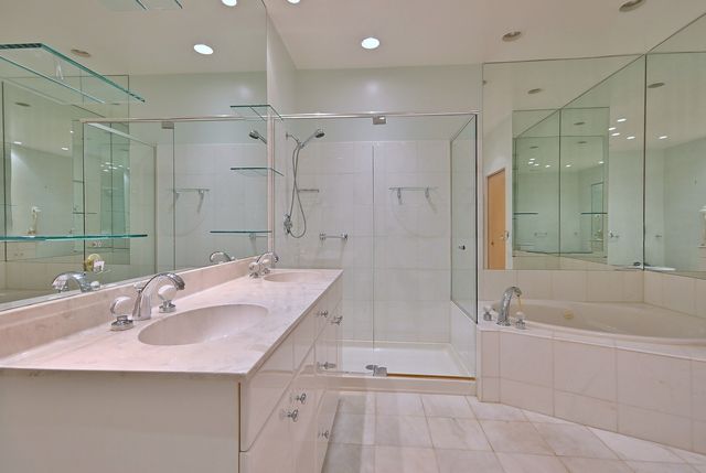 1735 Park Ridge Point, Park Ridge, IL 60068