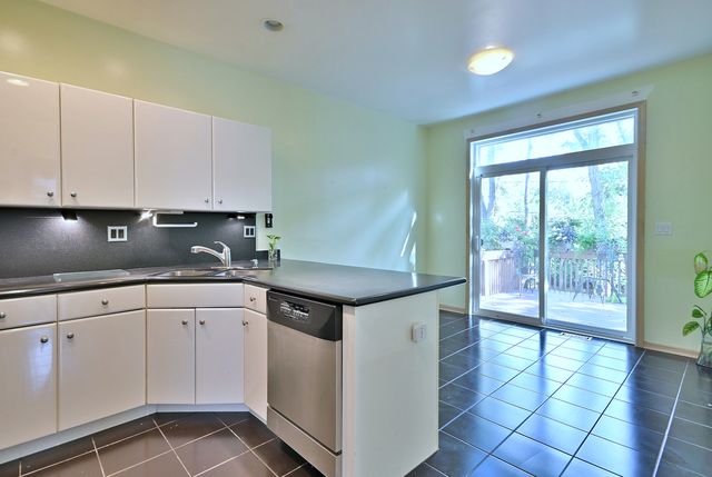 1735 Park Ridge Point, Park Ridge, IL 60068