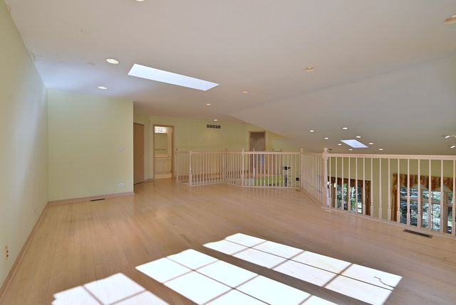 1735 Park Ridge Point, Park Ridge, IL 60068