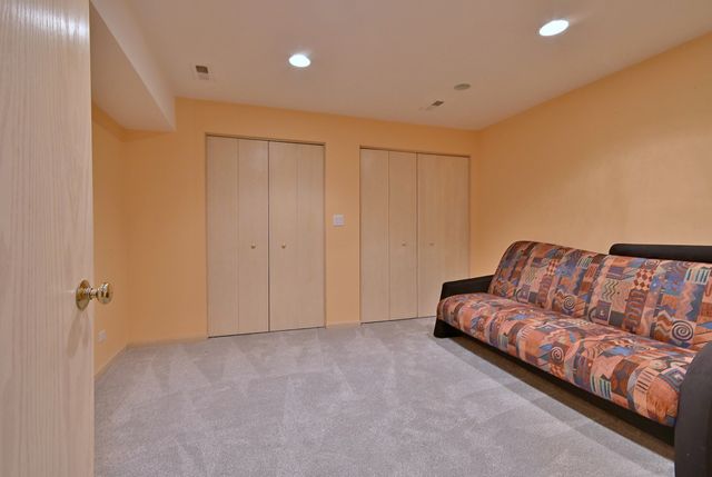 1735 Park Ridge Point, Park Ridge, IL 60068