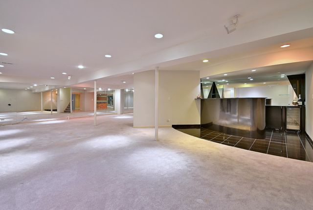 1735 Park Ridge Point, Park Ridge, IL 60068