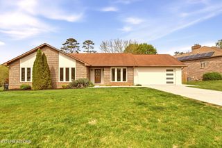 3205 Roanoke Circle, Knoxville, TN 37920