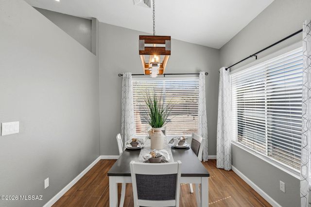 1631 W Sunridge Drive, Tucson, AZ 85704