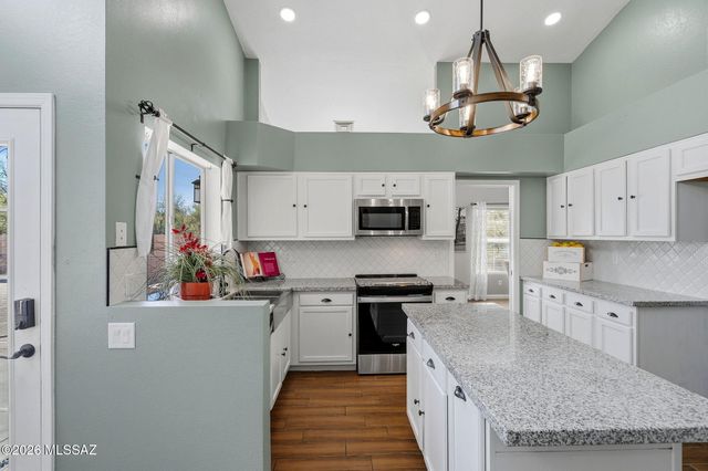 1631 W Sunridge Drive, Tucson, AZ 85704