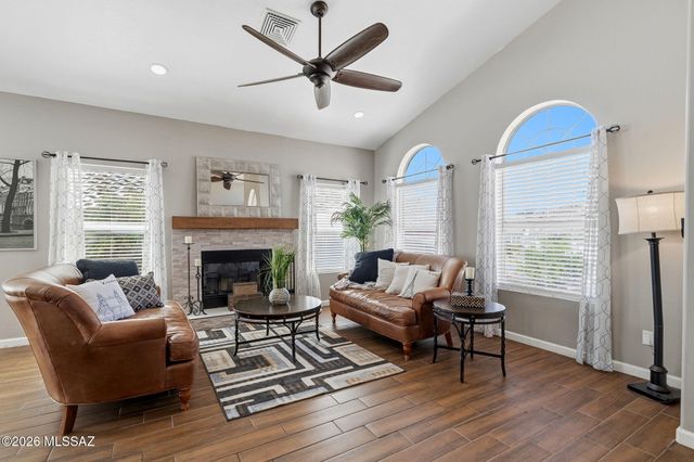 1631 W Sunridge Drive, Tucson, AZ 85704