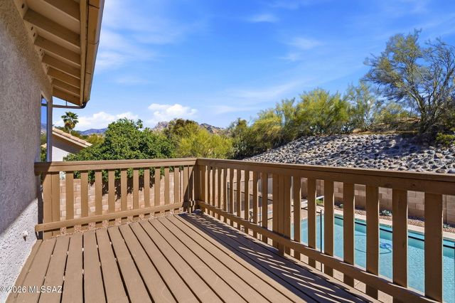 1631 W Sunridge Drive, Tucson, AZ 85704