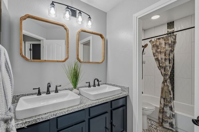 1631 W Sunridge Drive, Tucson, AZ 85704