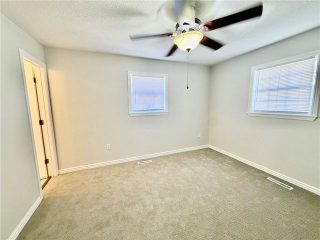 339 Davis Street, Pea Ridge, AR 72751