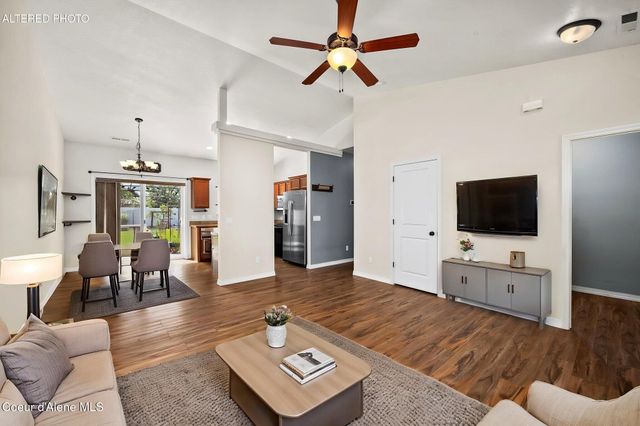 2290 E Knapp DR, Post Falls, ID 83854