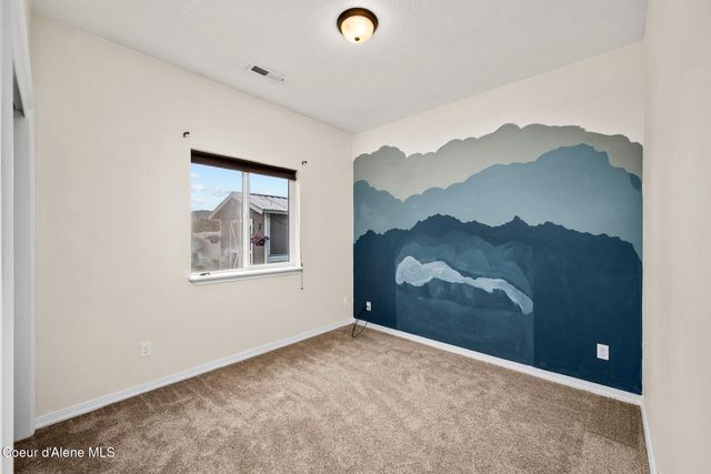 2290 E Knapp DR, Post Falls, ID 83854
