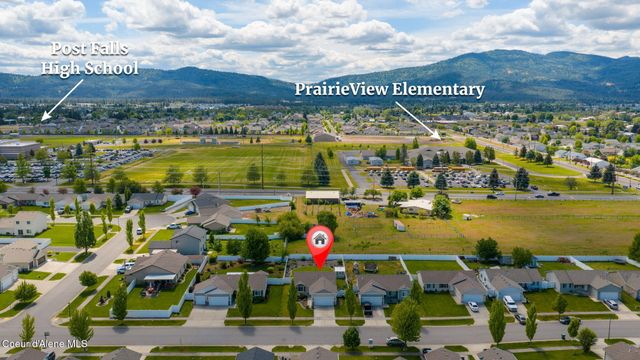 2290 E Knapp DR, Post Falls, ID 83854
