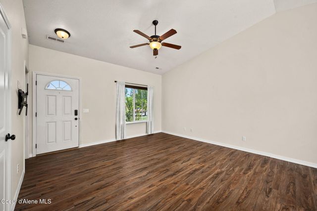 2290 E Knapp DR, Post Falls, ID 83854