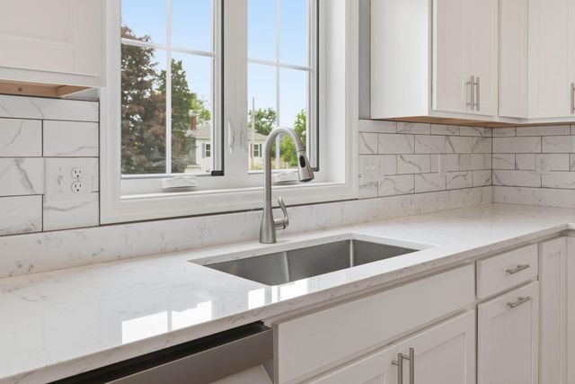 7 Buker Street, Nashua, NH 03064