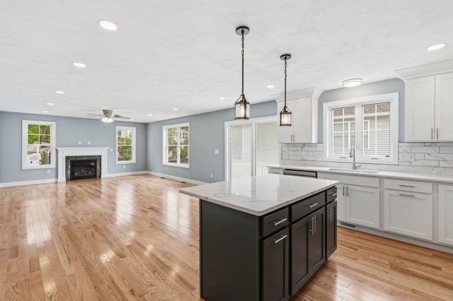 7 Buker Street, Nashua, NH 03064
