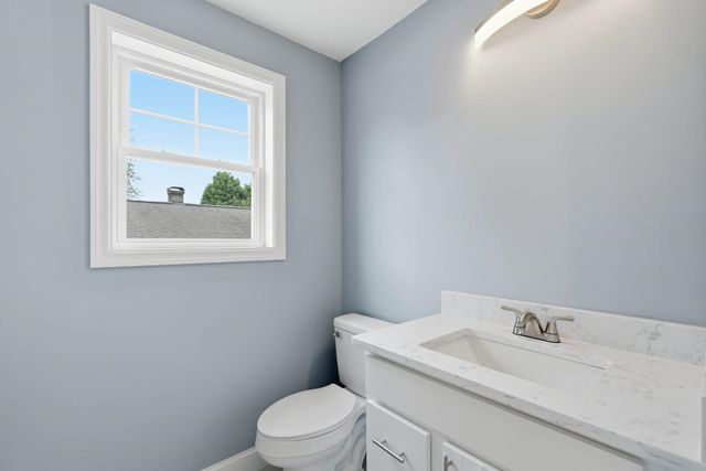 7 Buker Street, Nashua, NH 03064