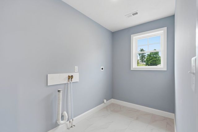7 Buker Street, Nashua, NH 03064