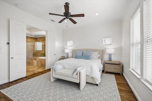 5717 Arabelle Crest, Houston, TX 77007