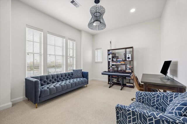 5717 Arabelle Crest, Houston, TX 77007