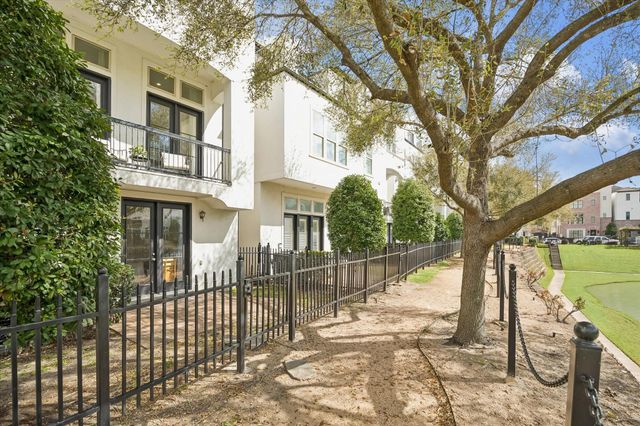 5717 Arabelle Crest, Houston, TX 77007