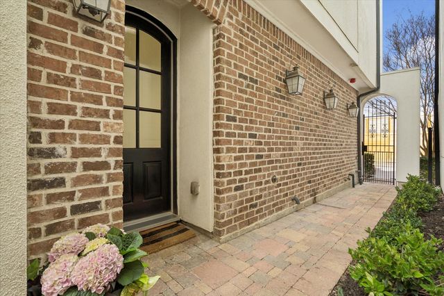 5717 Arabelle Crest, Houston, TX 77007