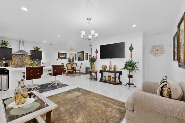 2036 Hubbard Street SE, Albuquerque, NM 87123