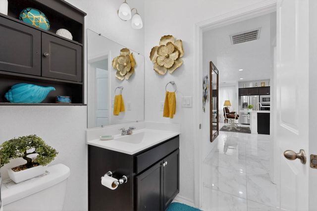 2036 Hubbard Street SE, Albuquerque, NM 87123