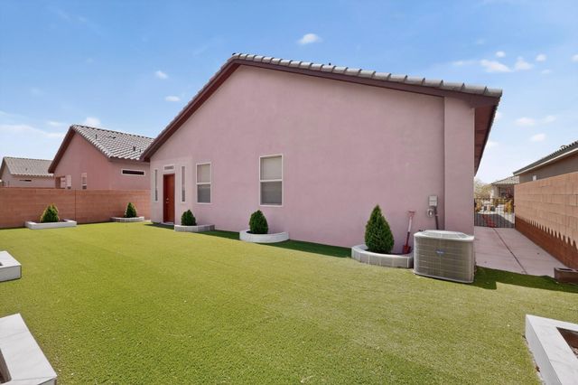 2036 Hubbard Street SE, Albuquerque, NM 87123